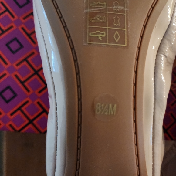 Tory Burch NEW Eddie Ballet Soft Naplak Color Goan Sand Size 8.5M Style 70442 - Picture 6 of 12
